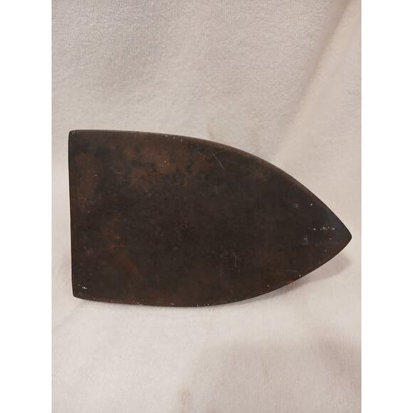 Sad Iron Antique Cast Flat Iron Rope Braid Grip Handle 8 Lb Ornate Brown 6" Inch - Picture 9 of 16